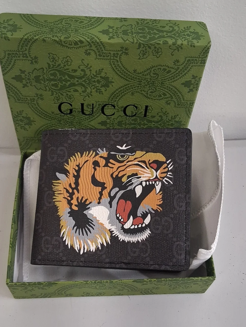 New In Box Gucci Black Wallet with Bold Tiger Motif